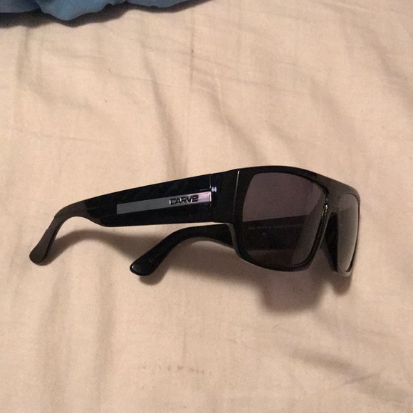 Sunglasses - Picture 7 of 7